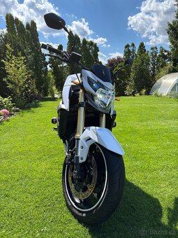 Suzuki GSR-750 ABS - 9