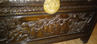 Čínská dřevěná vyřezávaná truhla - 9