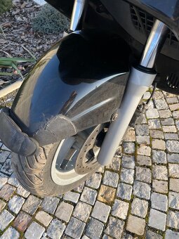 Piaggio X8 - 200 ccm - 9