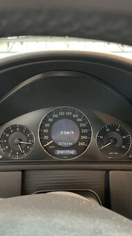 MERCEDES W209 CLK 270 CDI AVANTGARD NAFTA 2006 AUTOMAT
- 9