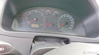 Volkswagen Multivan 2004 T5 - 9