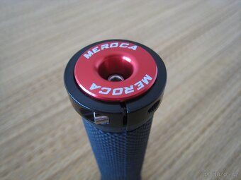 Nové gripy s objímkami MEROCA Competition Lock-On Grips - 9