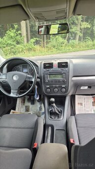VW Golf 5 1.6 FSI 85 KW najeto 123 tisíc - 9