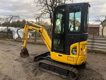 Komatsu PC16R - 9