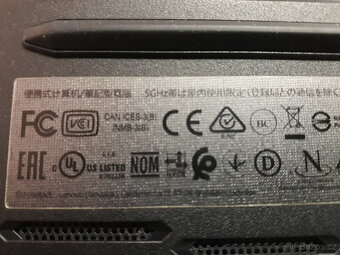 Lenovo IdeaPad gaming 3 - šestijáro,RAM 16GB, grafika 4GB - 9