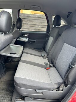 Opel Meriva 1.7CDTi KLIMATIZACE / EL OKNA/ ROZVODY - 9