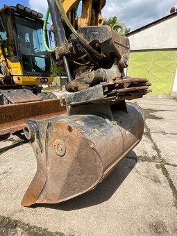Kolové rypadlo KOMATSU PW 160-11 - 9