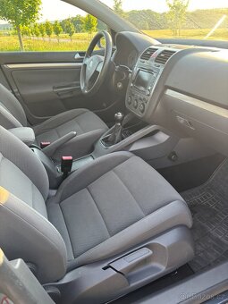 VW Golf V 1.6 MPI Comfortline - 9