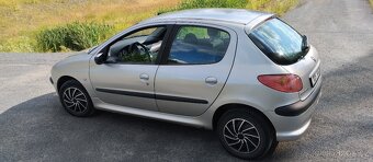 Peugeot 206 1,2 44kW r.v.2004 - 9