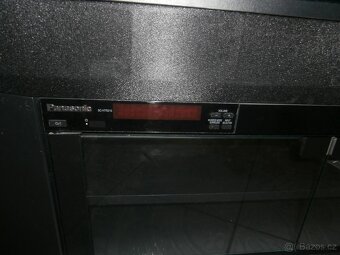 Stůl pod TV - 9