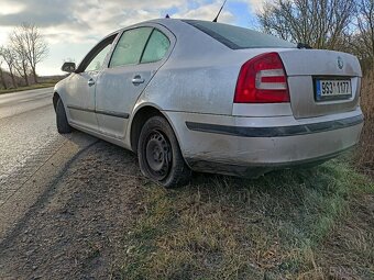 Octavia 2 1.6 mpi  Octavia ll - 9