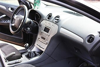 Ford Mondeo - 9