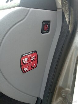Prodám Citroen C3 1.4 benzin - 9