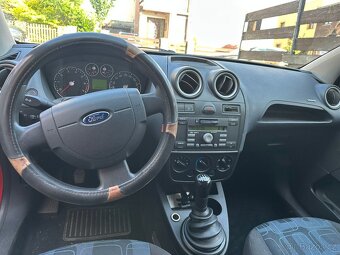 Ford Fiesta 1.3 - 9