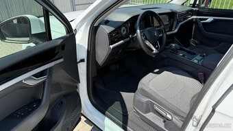 Volkswagen Touareg //3.0TDi//170kW//JAKO NOVÉ//SERVIS-VW// - 9