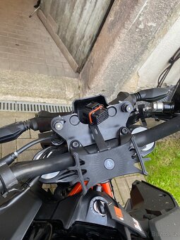 KTM Duke 125 (2021) – pojízdná, kosmetické vady - 9