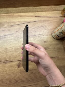 iPhone 7 Plus 128 gb Jet Black - 9