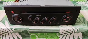 Autorádia Renault - 9