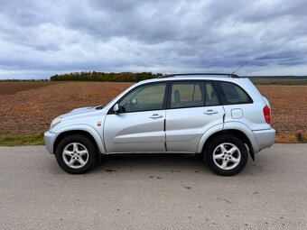 TOYOTA Rav4 2.0 D4D 4x4 - 9