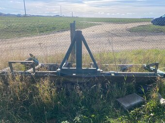 Prodám zemědělské stroje, díly zetor. - 9