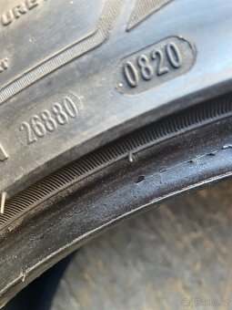 Letni pneu 245 45 19 - 9
