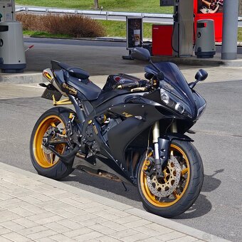 Yamaha YZF R1 2005 - 9