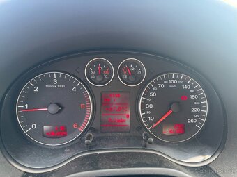 Audi A3 8P 2.0 TDI 16V - 9