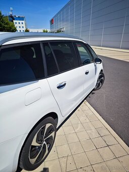 Spolehlivý Citroën C4 Picasso 2.0 HDI – Kompletní výbava - 9