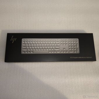 Bezdrátová klávesnice HP 970 programmable CZ podsvícená - 9