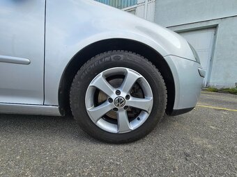 Volkswagen Golf V 2.0TDI - 9