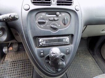 Citroën Xsara Picasso 1.6i/klimatizace/ - 9