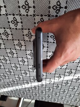 Prodej telefonu - 9