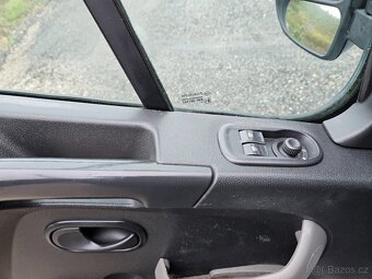 Renault Master, 2.3 TDI 7 míst - 9