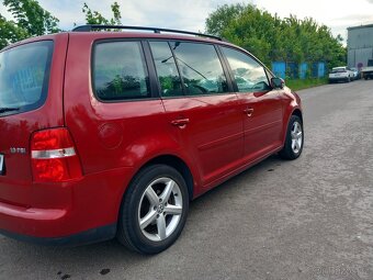 Volkswagen Touran 1.6 benzin kw 85 rok 2005 - 9