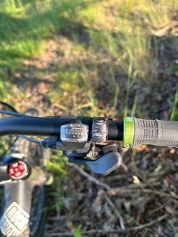 Celoodpružené kolo Specialized Status 1 - 9