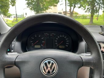 Volkswagen Golf, 1.4 16V 55kW - 9