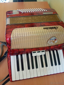 Prodám Harmoniku Delicia Pianola IV - 9