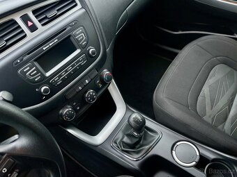 Kia Ceed - 9