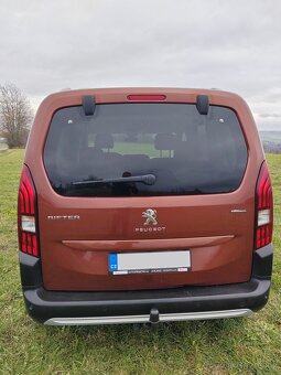 Peugeot Rifter 1.5 HDi 96kw GT line Bronzová barva - 9