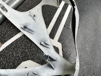 Yamaha YZF-R1 přední maska - 9