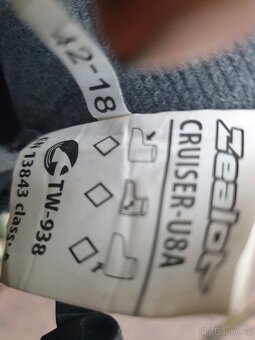 Kolečkové brusle - 9