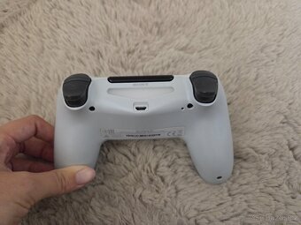 Playstation 4 PRO 1TB - 9