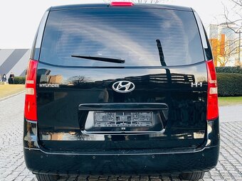 Hyundai H1 2.5CRDi 125kW AUT 8MÍST VÝHŘEV KŮŽE PREMIUM TOP S - 9