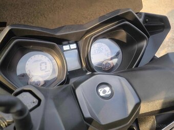 Yamaha x-max 125cm r.v 2017 - 9