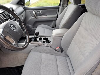 KIA SORENTO 2.5 CDTi 4x4, DOLOŽENÉ KM, 2 x KOLA - 9