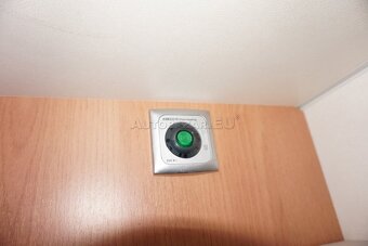 Ponúkam na predaj nadčasový celoročný obytný príves Avento - 9