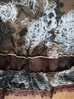 Dívčí/dámské hnědé šaty zn. Desigual vel. XS, Dívčí 152/158 - 9