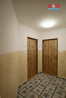 Pronájem bytu 1+kk, 37m², Hradec Králové, ul. Bratří Štefanů - 9