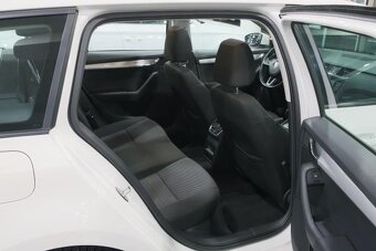 Škoda Octavia, 2.0 TDI Panorama DSG 110 kW DPH - 9