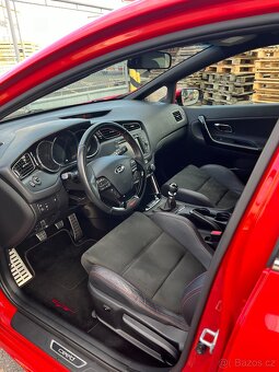 Kia Cee´d GT - 1.6 T-GDI - 170 kW - TOP STAV - - 9